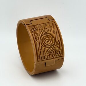Bakelite Butterscotch Carved Rose Motif Hinged Bracelet circa 30’s 40’s
